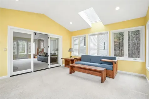 13 Karen Road Windham NH 03087