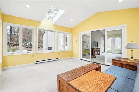 13 Karen Road Windham NH 03087