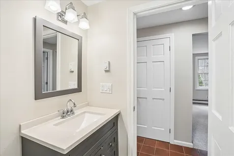 13 Karen Road Windham NH 03087
