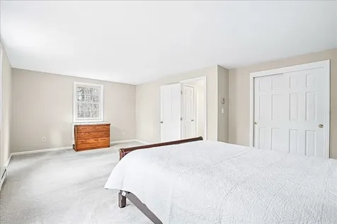 13 Karen Road Windham NH 03087