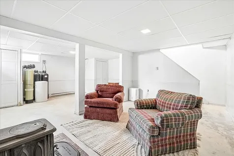 13 Karen Road Windham NH 03087