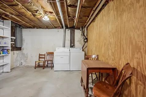 13 Karen Road Windham NH 03087