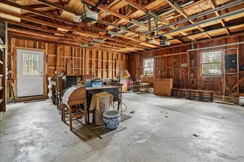 13 Karen Road Windham NH 03087