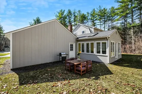 13 Karen Road Windham NH 03087