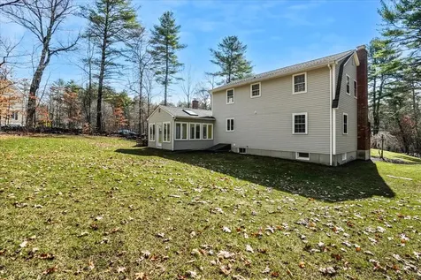 13 Karen Road Windham NH 03087