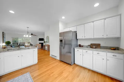 131 Court Street Exeter NH 03833