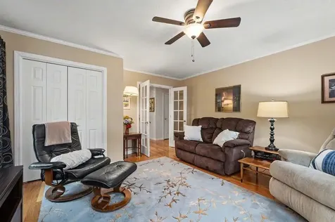 3 Kittanset Road Bedford NH 03110