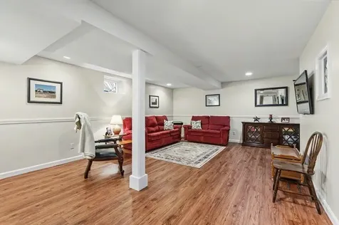 3 Kittanset Road Bedford NH 03110