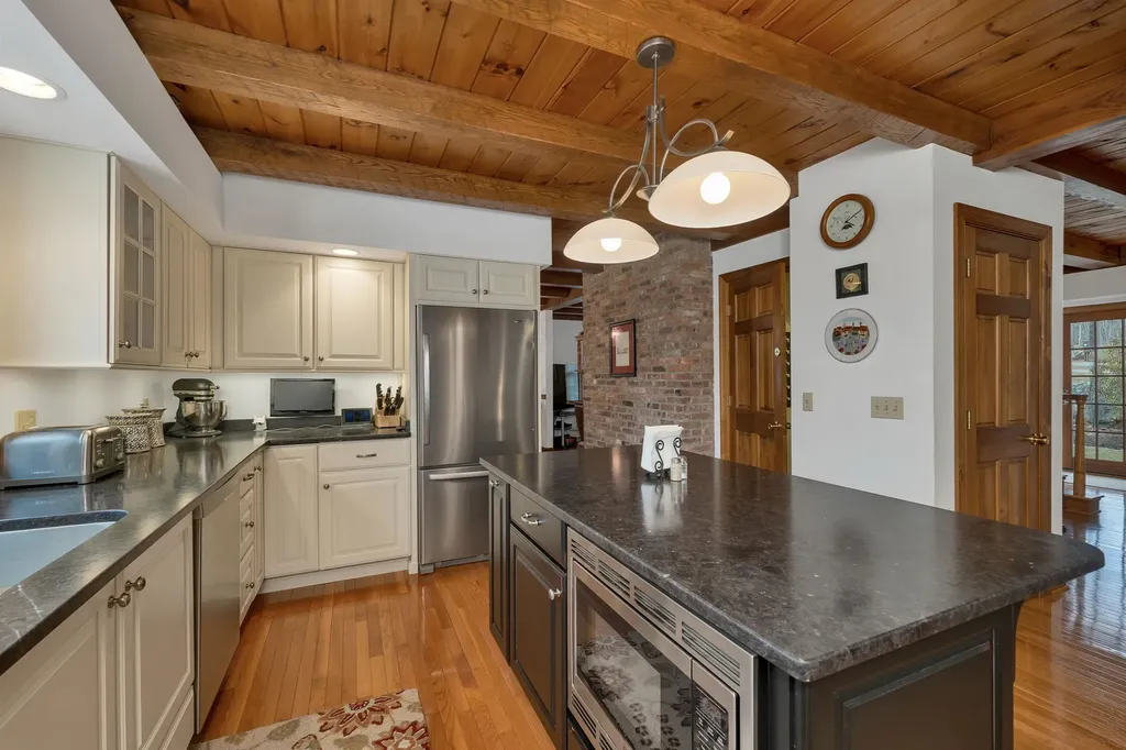 4 Vere Royce Road Tuftonboro NH 03850