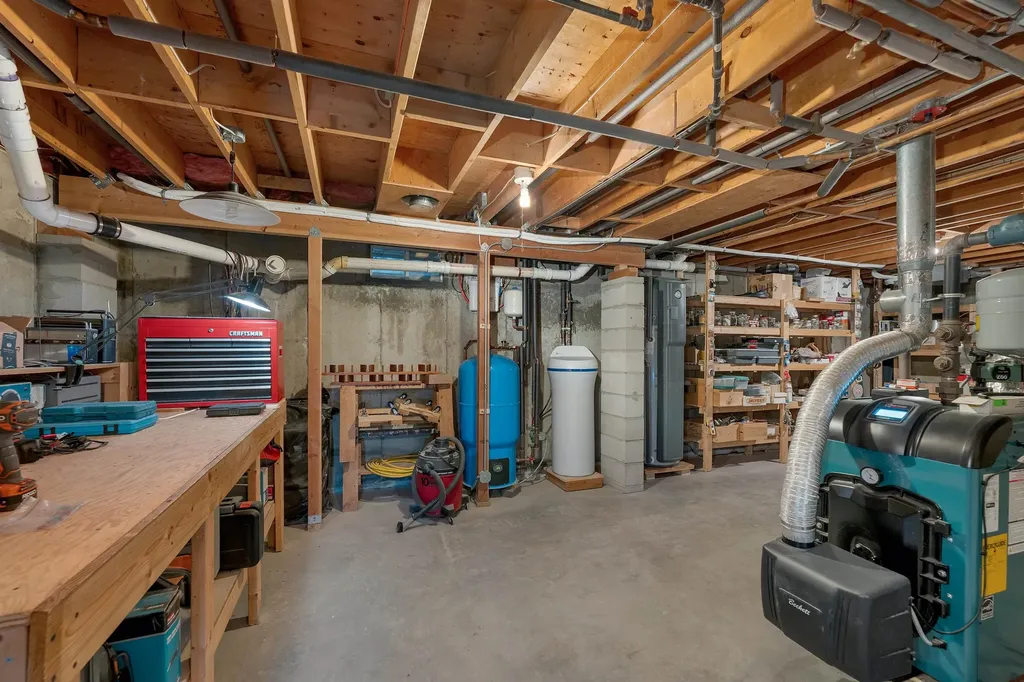 4 Vere Royce Road Tuftonboro NH 03850