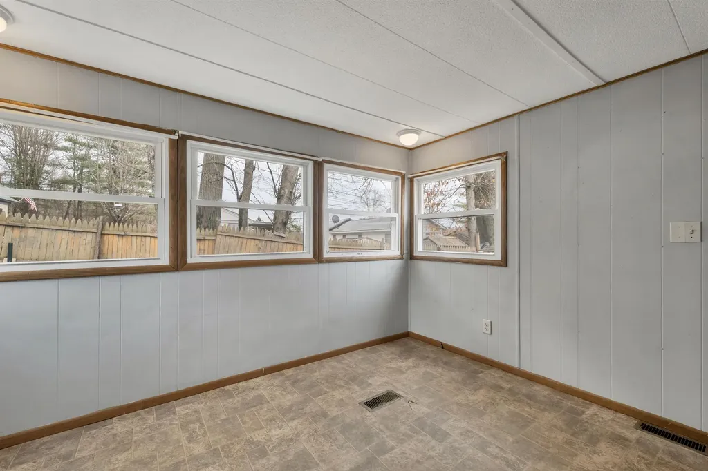 9 Sargent Place Gilford NH 03249