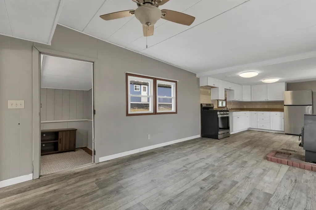 9 Sargent Place Gilford NH 03249