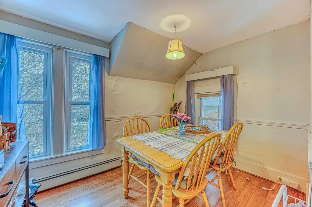 54 Highland Street Plymouth NH 03264