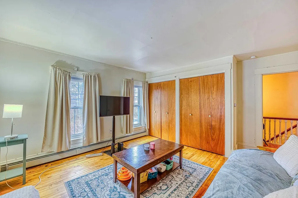 54 Highland Street Plymouth NH 03264
