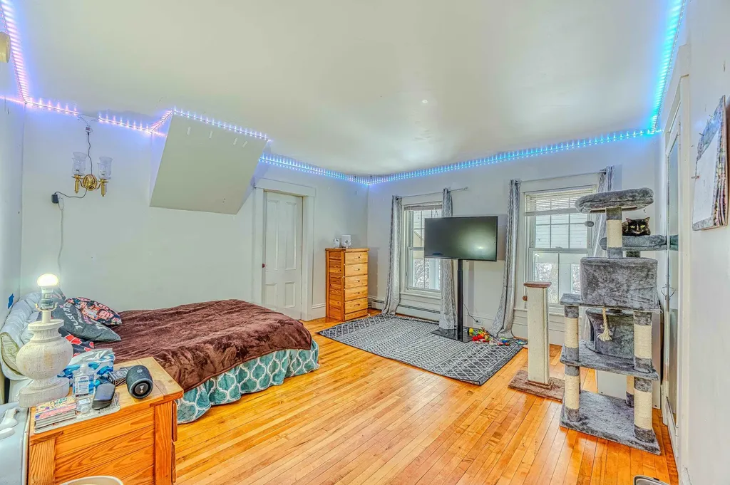 54 Highland Street Plymouth NH 03264