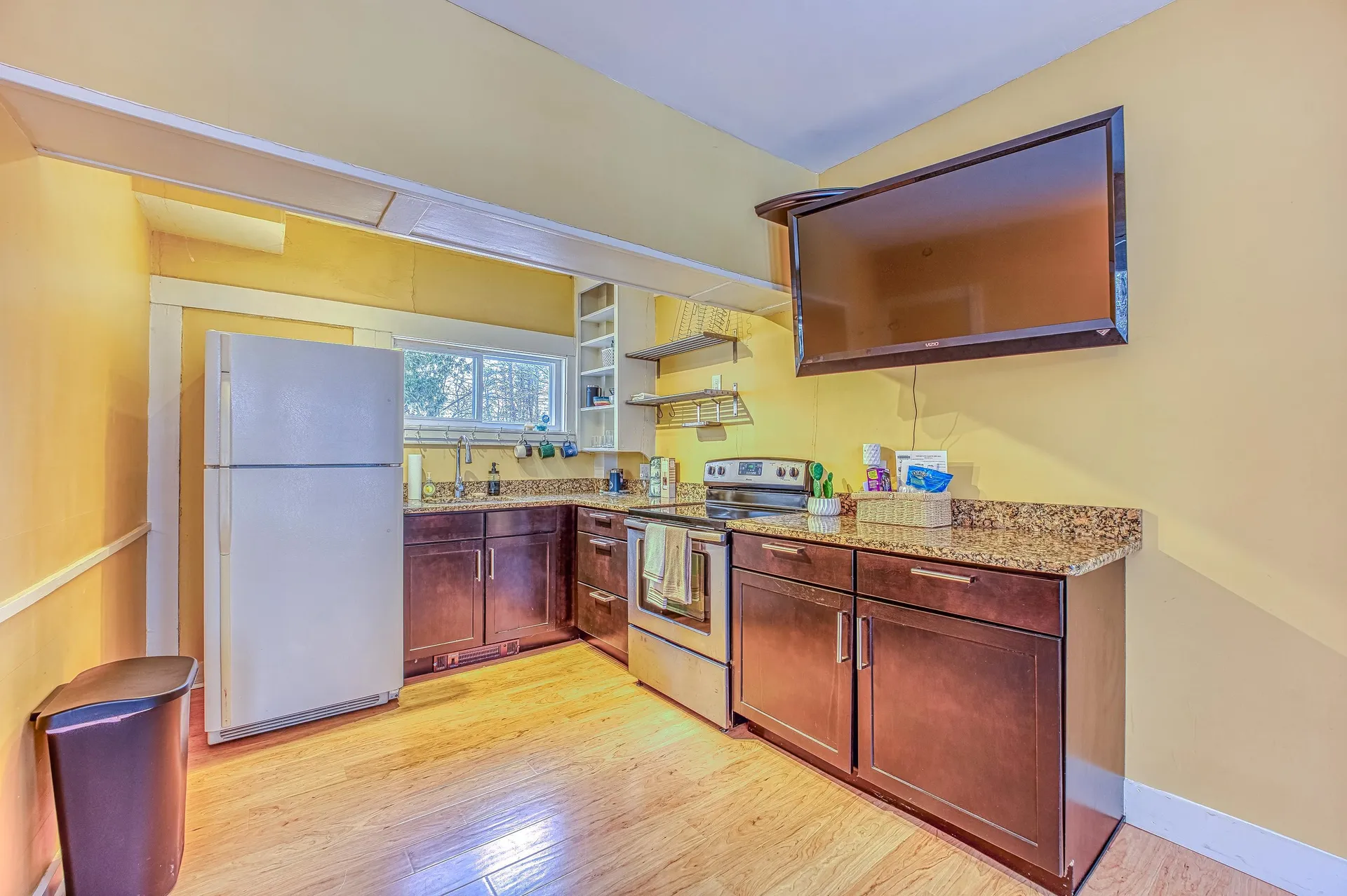 54 Highland Street Plymouth NH 03264