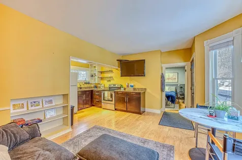 54 Highland Street Plymouth NH 03264