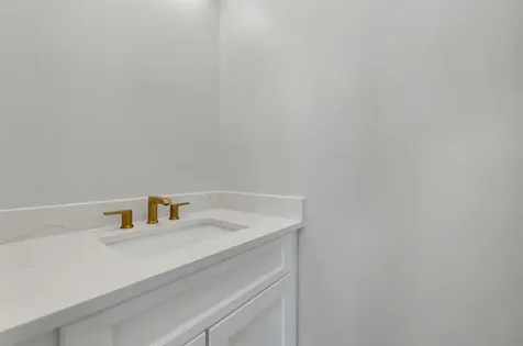 60 White Oaks Road Laconia NH 03246