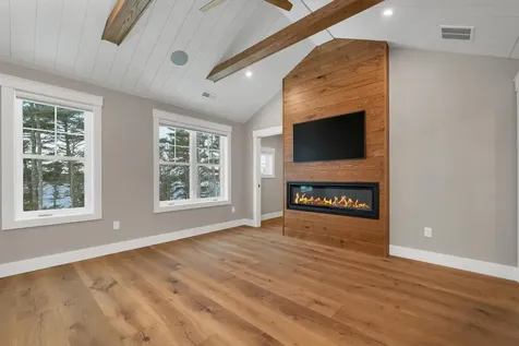60 White Oaks Road Laconia NH 03246
