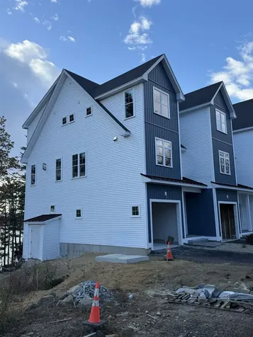 60 White Oaks Road Laconia NH 03246
