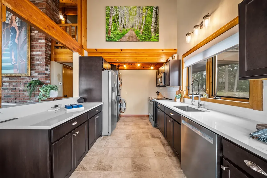 27 Fern Lane Laconia NH 03246