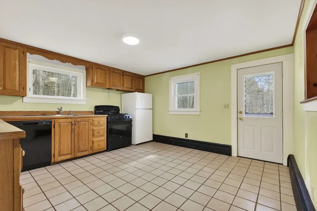 44 Adams Street Greenville NH 03048