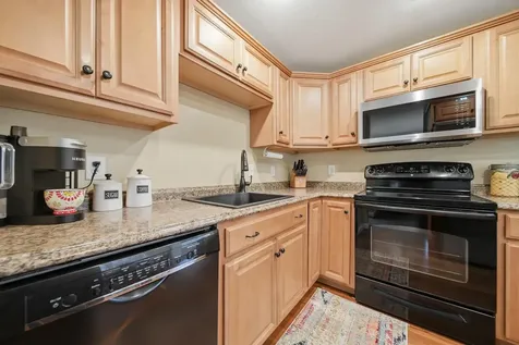 87 Colby Road Danville NH 03819