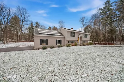 87 Colby Road Danville NH 03819