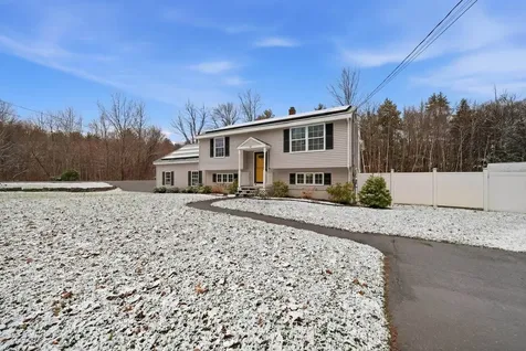 87 Colby Road Danville NH 03819