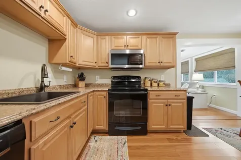 87 Colby Road Danville NH 03819