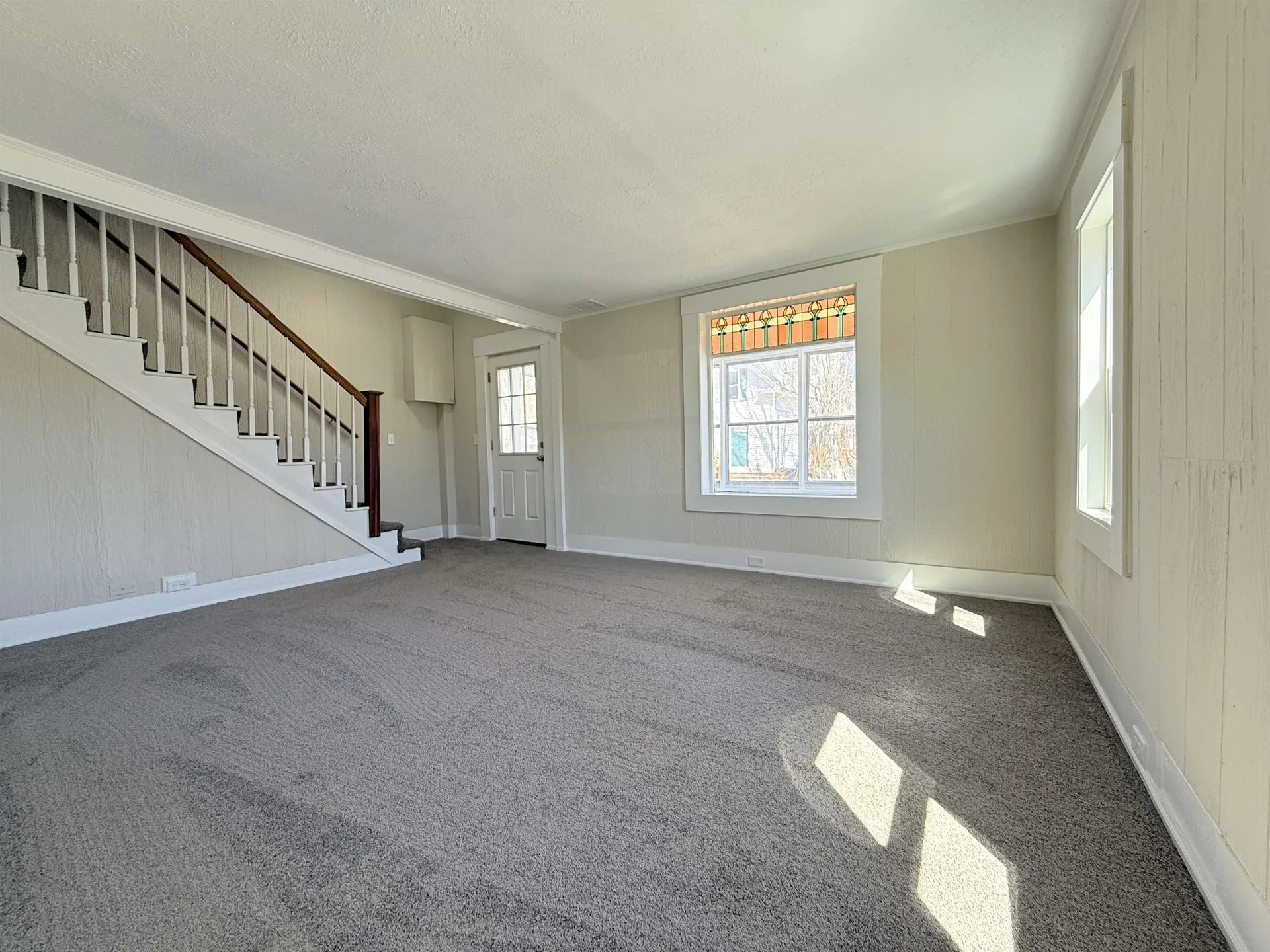 8 Holman Street Hillsborough NH 03221