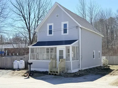 8 Holman Street Hillsborough NH 03221