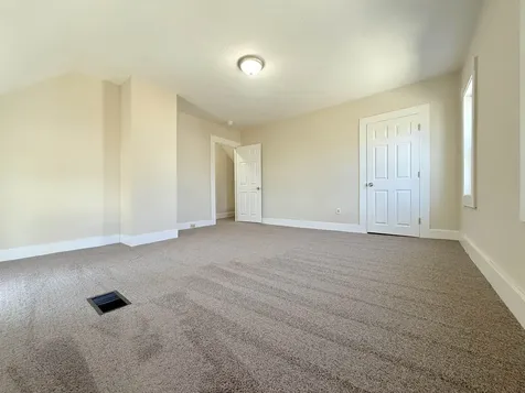 8 Holman Street Hillsborough NH 03221