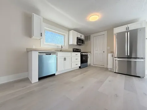 8 Holman Street Hillsborough NH 03221