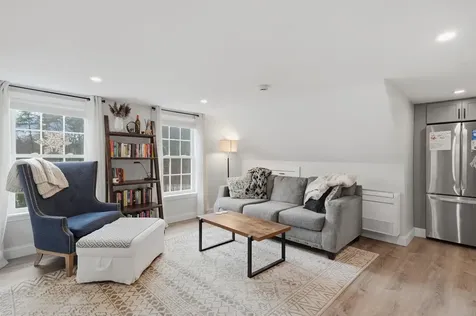 155 Court Street Exeter NH 03833