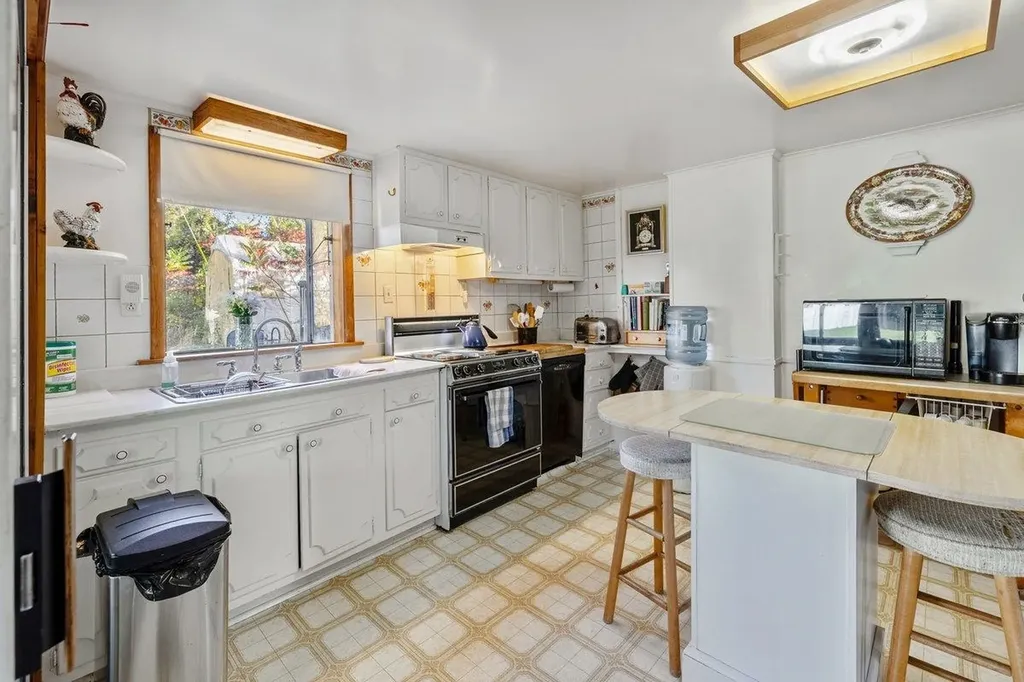 489 West Shore Road Isle La Motte VT 05463