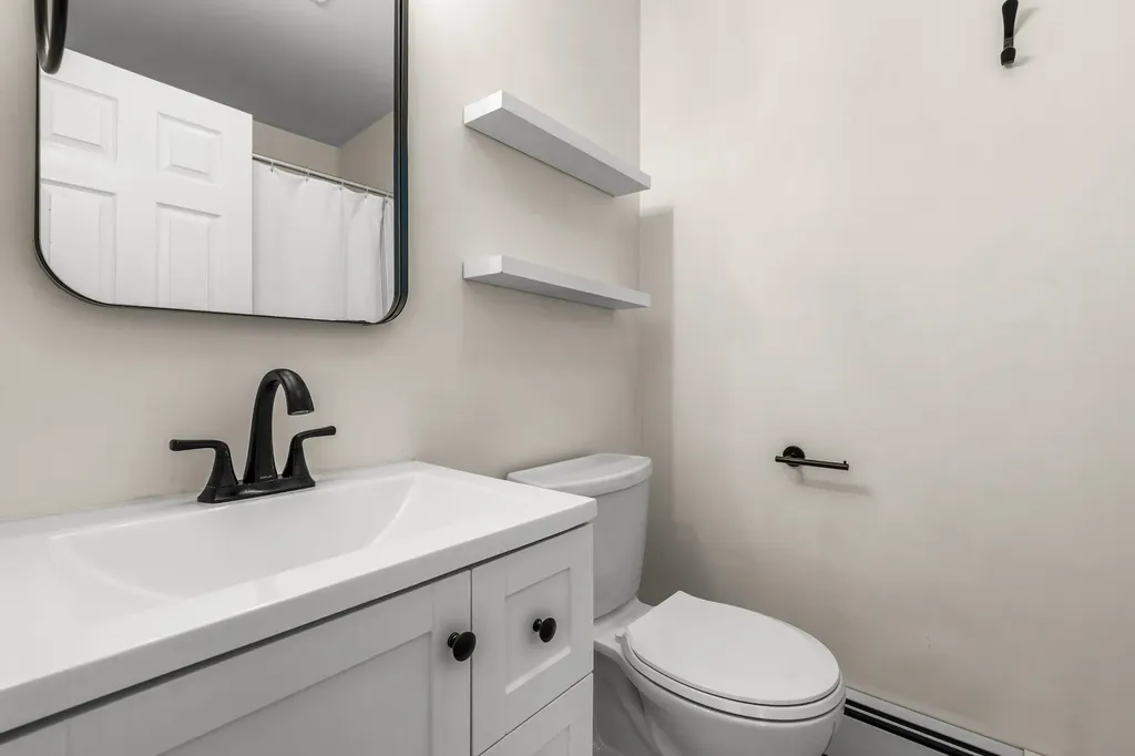 23 West Ridge Drive Peterborough NH 03458