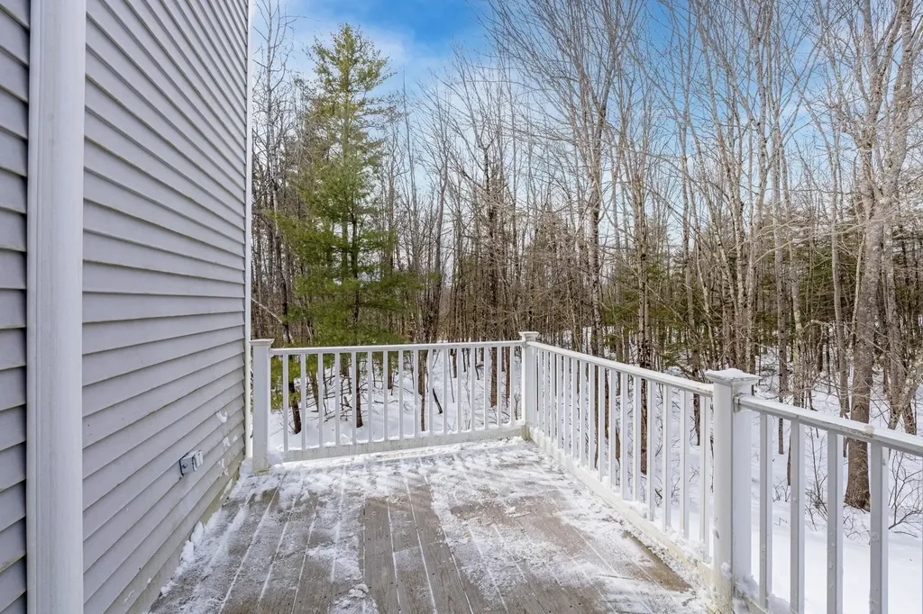 23 West Ridge Drive Peterborough NH 03458