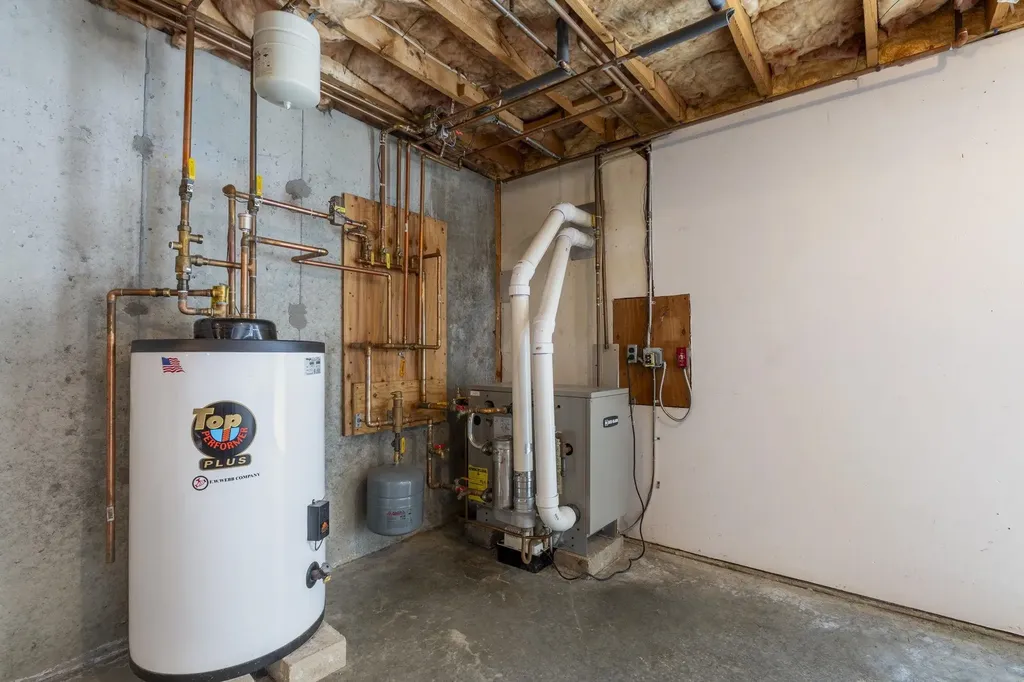 23 West Ridge Drive Peterborough NH 03458