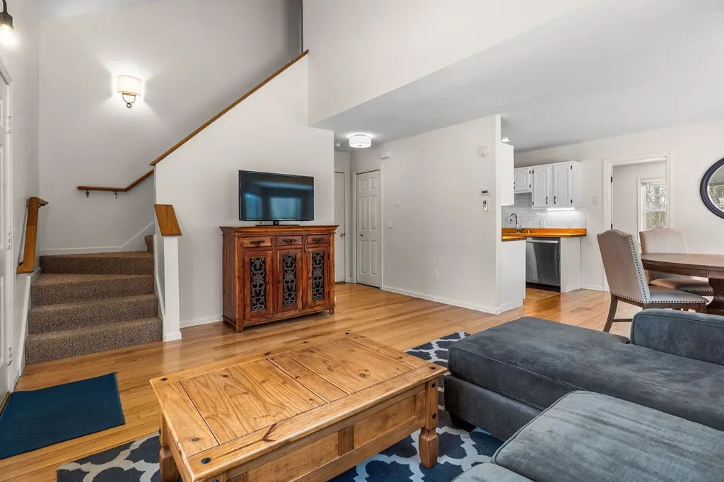 23 West Ridge Drive Peterborough NH 03458