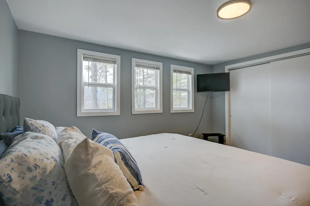 8 Champney Road Conway NH 03860