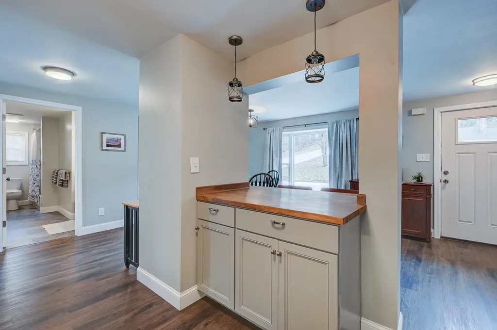 8 Champney Road Conway NH 03860