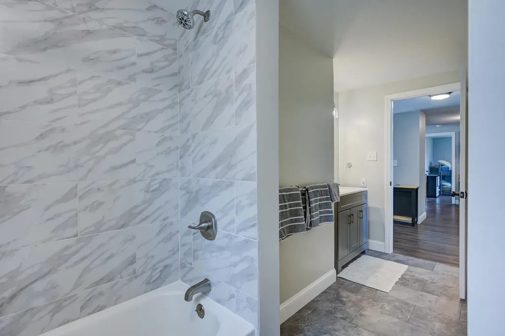 8 Champney Road Conway NH 03860