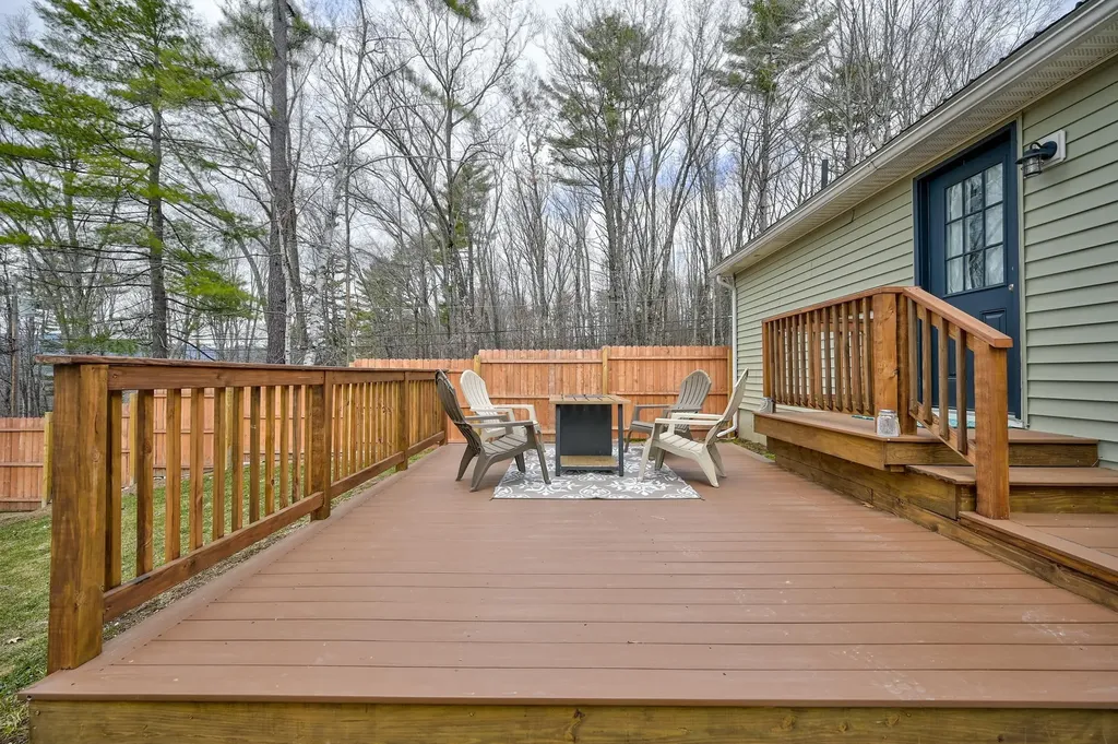 8 Champney Road Conway NH 03860