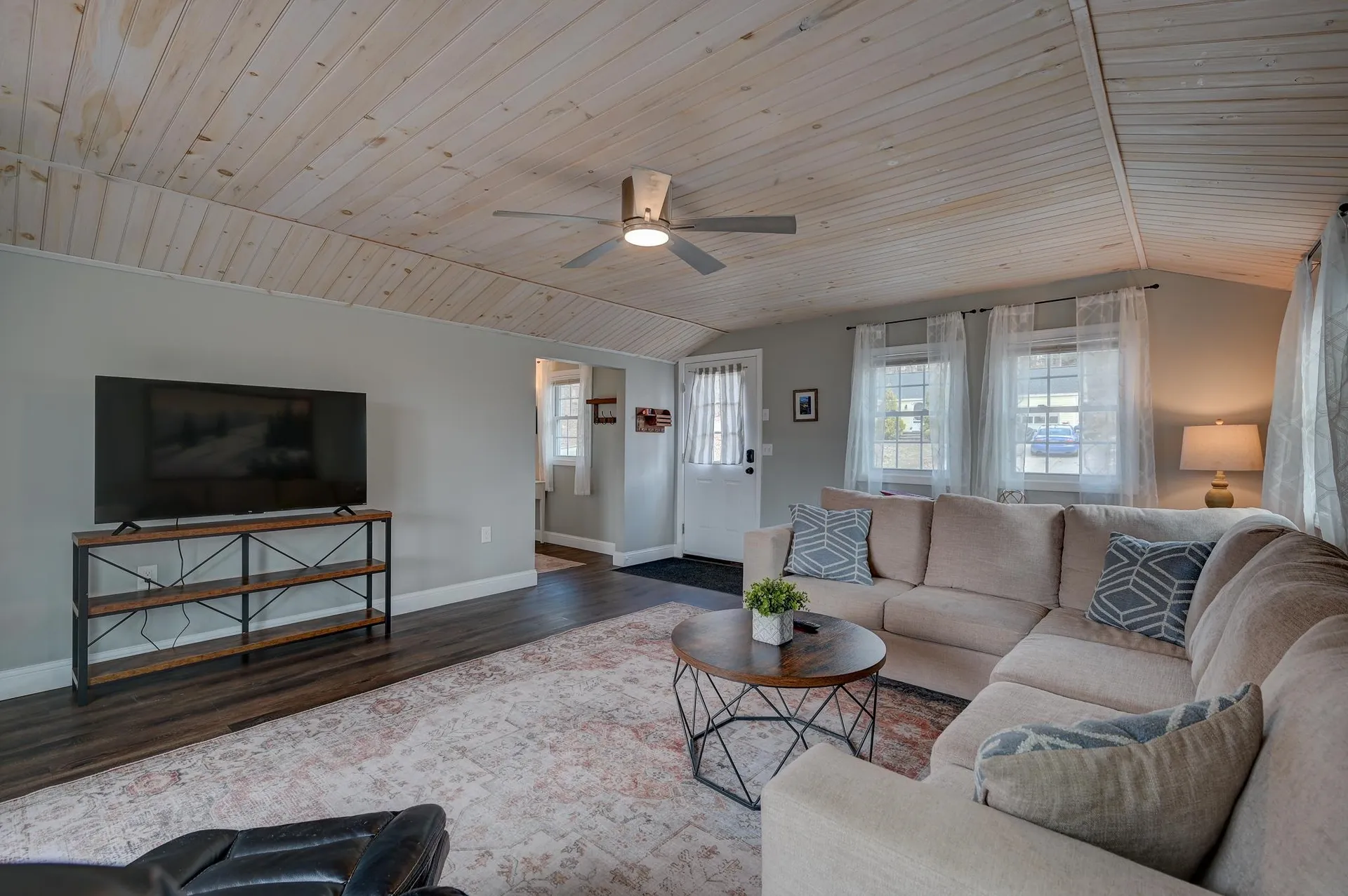 8 Champney Road Conway NH 03860