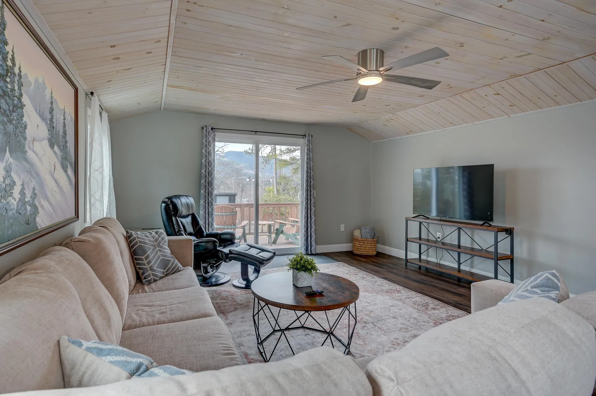 8 Champney Road Conway NH 03860