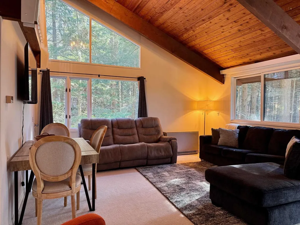 290 Village Lane West Windsor VT 05037