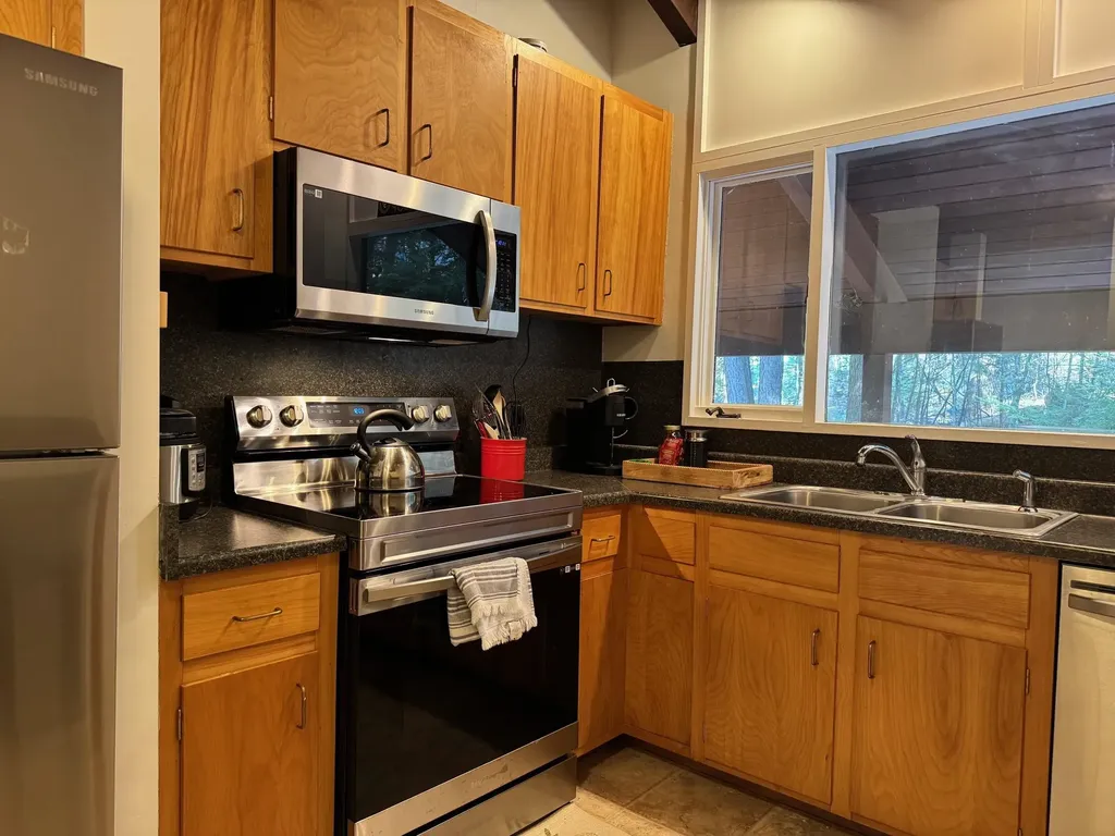 290 Village Lane West Windsor VT 05037