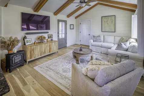 17 Beaumont Drive Dover NH 03820