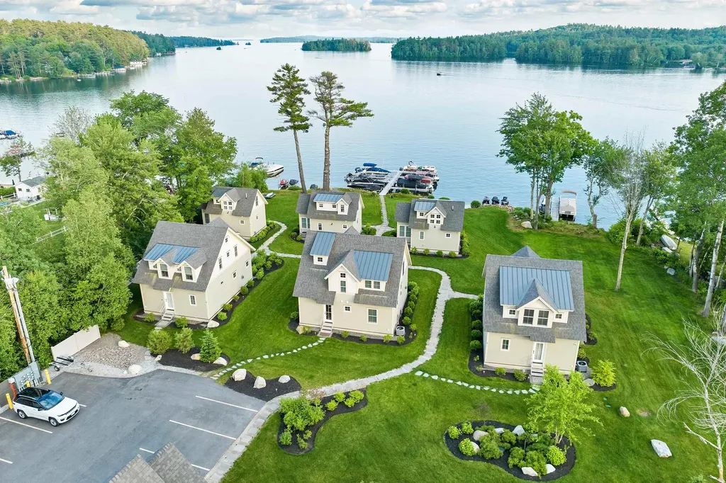 14 Lake Shore Drive Moultonborough NH 03254